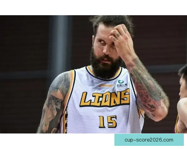 纳斯怒斥裁判：雷霆也会犯规并非完美球队