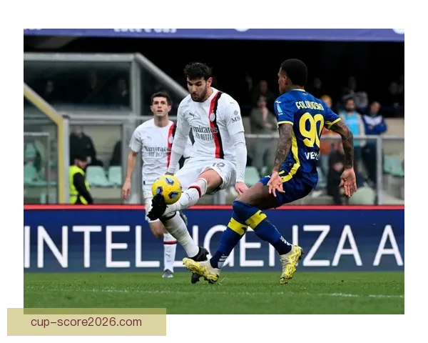 维罗纳主场惜败佛罗伦萨 法乔利制胜 苏斯洛夫与古德蒙德松染红离场